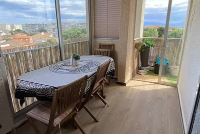 Image de Appartement rénové proche plage, WiFi, parking