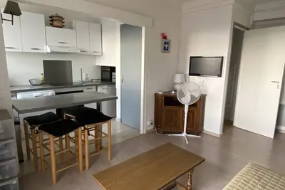 Image de Appartement central pour 5 pers, proche plage, parking inclus