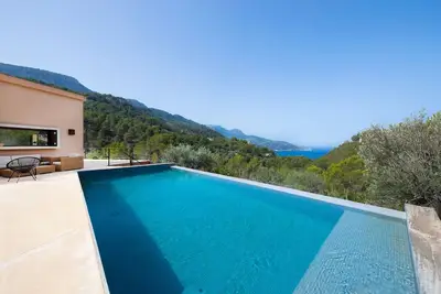 Image de New! Es Ponent. Estilosa Casa en Alconnaser. Entre Sóller y Deià