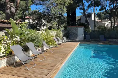 Image de Grande maison avec clim & piscine Ă 350m de la plage