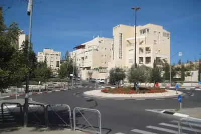 Image de Heart Of Jerusalem Apartment, Wifi, 2 Bedrooms Sleep 6+ people\nwith parking.