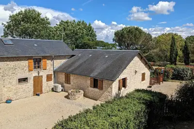 Image de 3 Charming Gites Sharing Beautiful Pool, Gardens & Games Room Ideal for Families