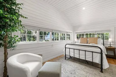 Image de Bayshore Grand Two Bedroom - The Adaline