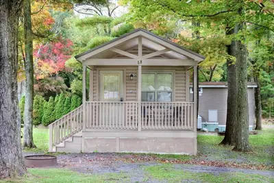 Image de Deluxe Cabin 40 w\/ 4 Beds