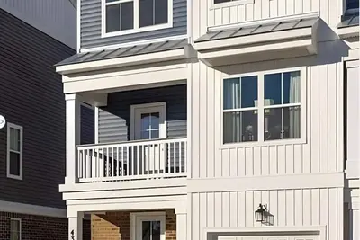 Image de New Townhouse in East Ocean View, Norfolk only 5 minutes from the beach!