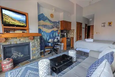 Image de Hh 414 - Village/mountain views from this Charming Village studio!