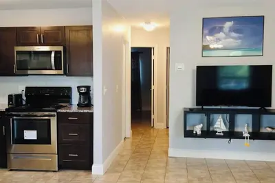 Fully Renovated Apt B in Clearwater