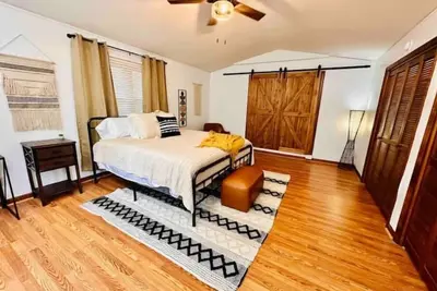 Image de Townhome in Elizabethton, Tn near Tweetsie Trail