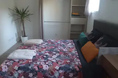 Image de Maison Spacieuse Dans Quartier Calme Et Agreable