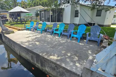 Image de 2 waterfont homes, 7 beds, right on Homosassa river, multi home rental!