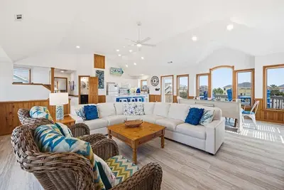 Image de Our Lighthouse | 1, 068 ft. to the Beach | Private Pool, Hot Tub | Corolla