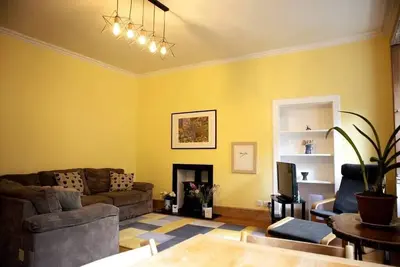 Image de Elegant and Sunny 2bd basement stay, Edinburgh!