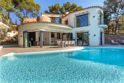 Nice, Very Comfortable Villas Located in the Quiet Estate of Aigua Gelida, 1 Km From the