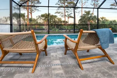 Image de Spacious 4 Br Retreat w/ 3 Ensuites, Pool & Spa