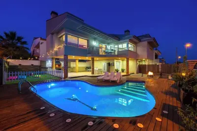 Image de Villa Luxury Rock Tirri by Interhome
