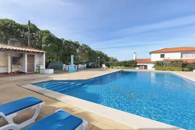 Studio 'Estúdio Alto Da Praia' avec vue sur la mer, piscine partagée et Wi-Fi
