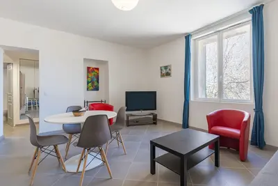 Image de Vaste appart de 44 m2 au centre du village - n2