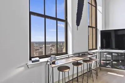 2br Luxury Apartment Rooftop Pool & Gym