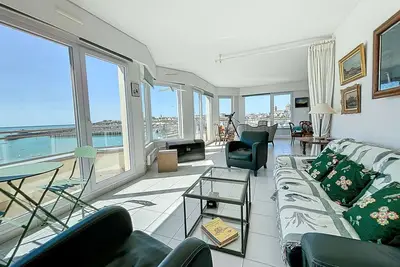 Image de Magnifique appartement en front de mer avec parking et Wi-Fi Ă Granville