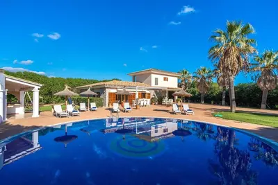 Image de Maison de vacances Sa Pobla pour 1 - 8 personnes avec 4 chambres à coucher - Maison de vacances