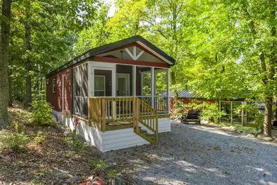 Image de Deluxe Cabin at Endless Caverns - Glamping Adventures at Endless Caverns Resort