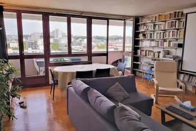 Image de Grand appartement 3 pièces avec balcon - vue splendide