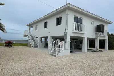 Image de Breathtaking sunrises from your balcony at this 3 bedroom, 2 bath home