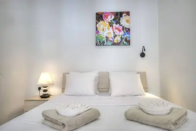 Image de Charming 2 bedroom townhouse, internal yard Jdes1-1