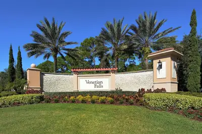 Image de Available for 2025-26 Season Venetian Falls, Venice, Fl 2 bed, 2 bath plus den