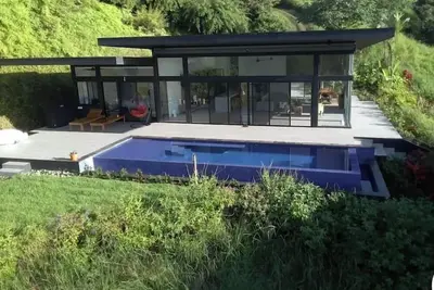 Image de Jungle house and casita with infinity edge pool and ocean views