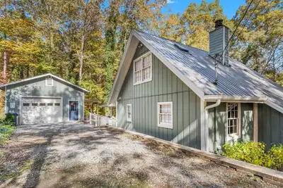 Image de Cabin Fever - Game Room/3-King Beds/Dog - Friendly/Hot Tub!
