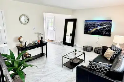 Image de New Luxury 2 bedroom Near Airport and I-87 highway\n