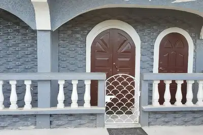 Image de Beautiful Apartment, located on the public road seawall full kitchen included Ac