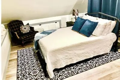 Image de Cardinal Casita 800 Sq/Ft. Studio Apt/Full Kitchen