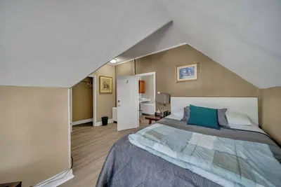 Image de Group stay home @Marmora and Lake Inn B & B with Indoor Pool.