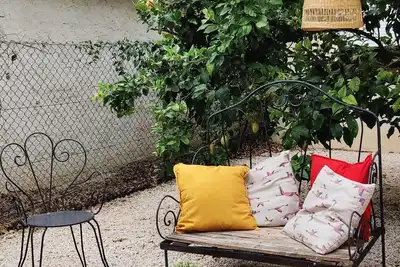 Image de \"Les citronniers\" Appartement avec jardin à 6 km des plages