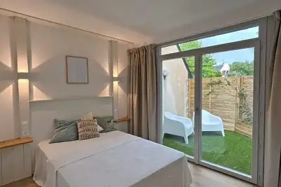 Image de Appartement de vacances \"Au Colombier\" avec terrasse privée et jardin partagé