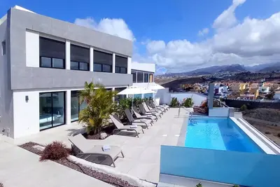 Image de infinity poo, unbeatable views, smart-tv, fully serviced