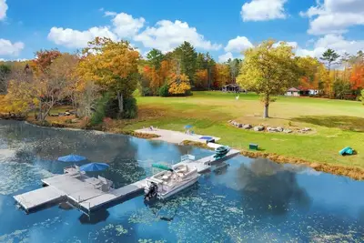 Image de 2 Lake Cabins | Pool+HotTub | Game Room | 23acs