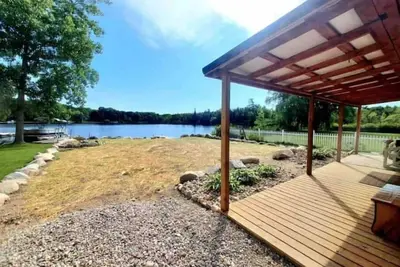 Image de Tiny home, Horseshoe Lake!