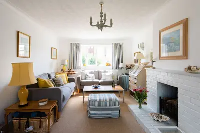 Image de 2 Admirals Walk - sleeps 6 guests in 3 bedrooms