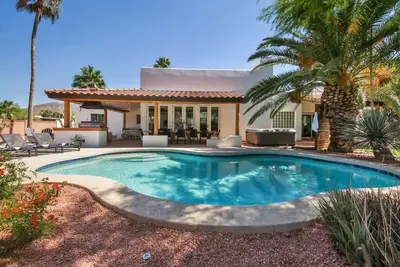 Serene Home | Heated Pool & Games