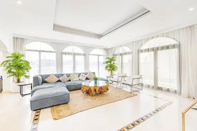Image de Enjoy your stay with Sezavi. Spacious villa on Palm Jumeirah