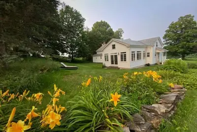 Image de Famous Author's Luxury Retreat Spectacular Views 200 miles Nyc, Boston, Montreal