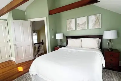 Image de Downtown Mystic, 2 Bd 2 Bath Home w/ outdoor grill
