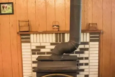 Image de Dog Friendly (Winnebago) Cabin with whirlpool sleeps 3 adults or 2 adults/2 kids