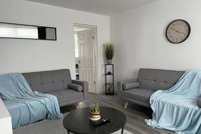 Image de Maison-Salle de bain privée séparée-de Luxe-Vue sur Rue-Entire