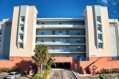 Image de OceanWalk Condo with Ocean views!
