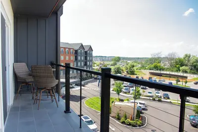 Image de Peaceful Canandaigua Lake Condo with Lagoon View