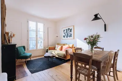 Image de Appartement Spacieux et avec Balcon pour 3